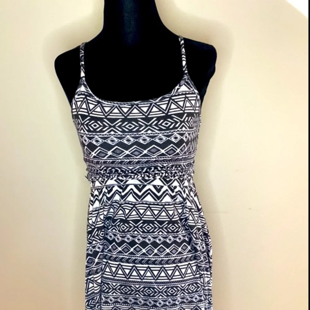 Maxi High-Low Dress - Picture 3 of 4